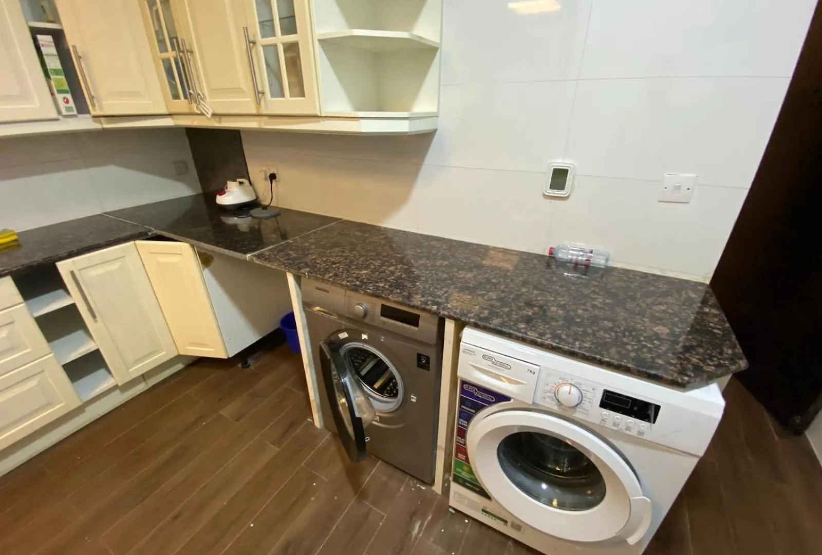 Nice Single Rooms For 