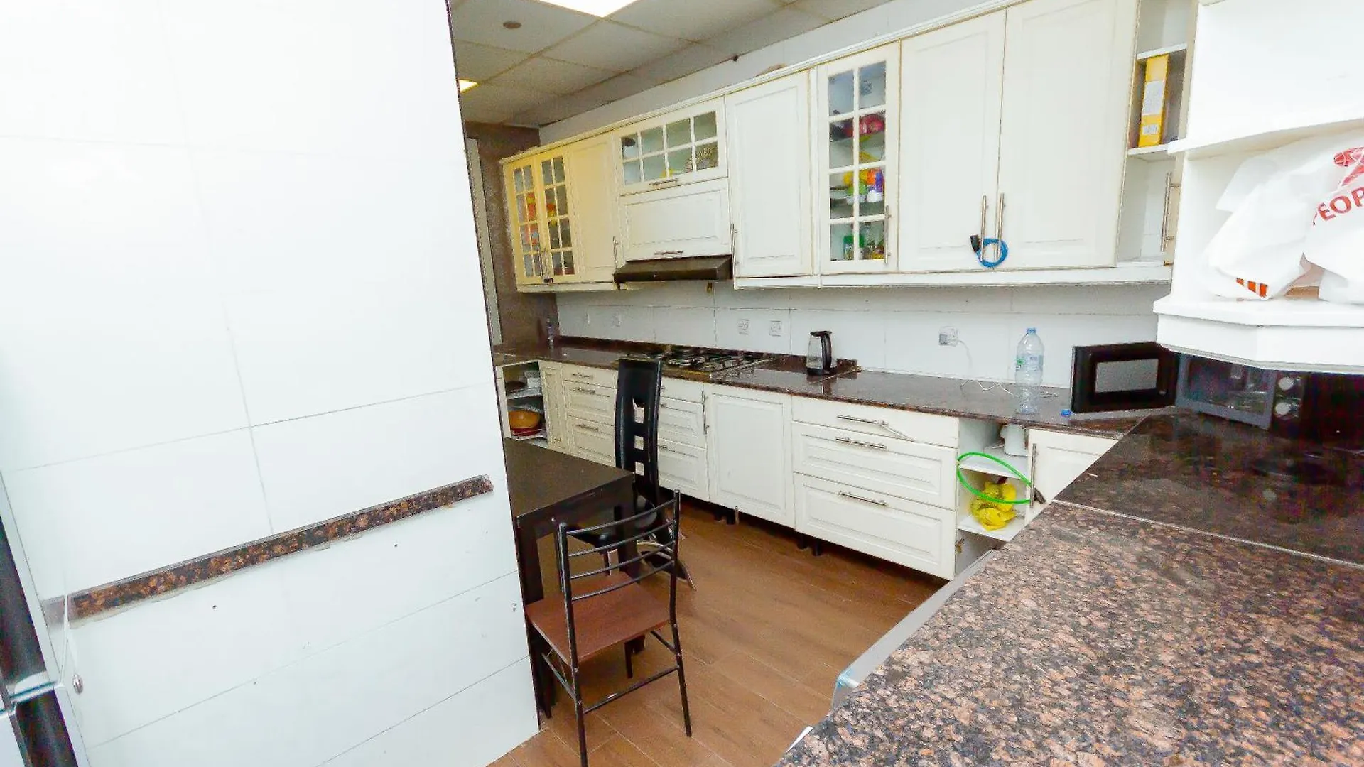 Nice Single Rooms For 