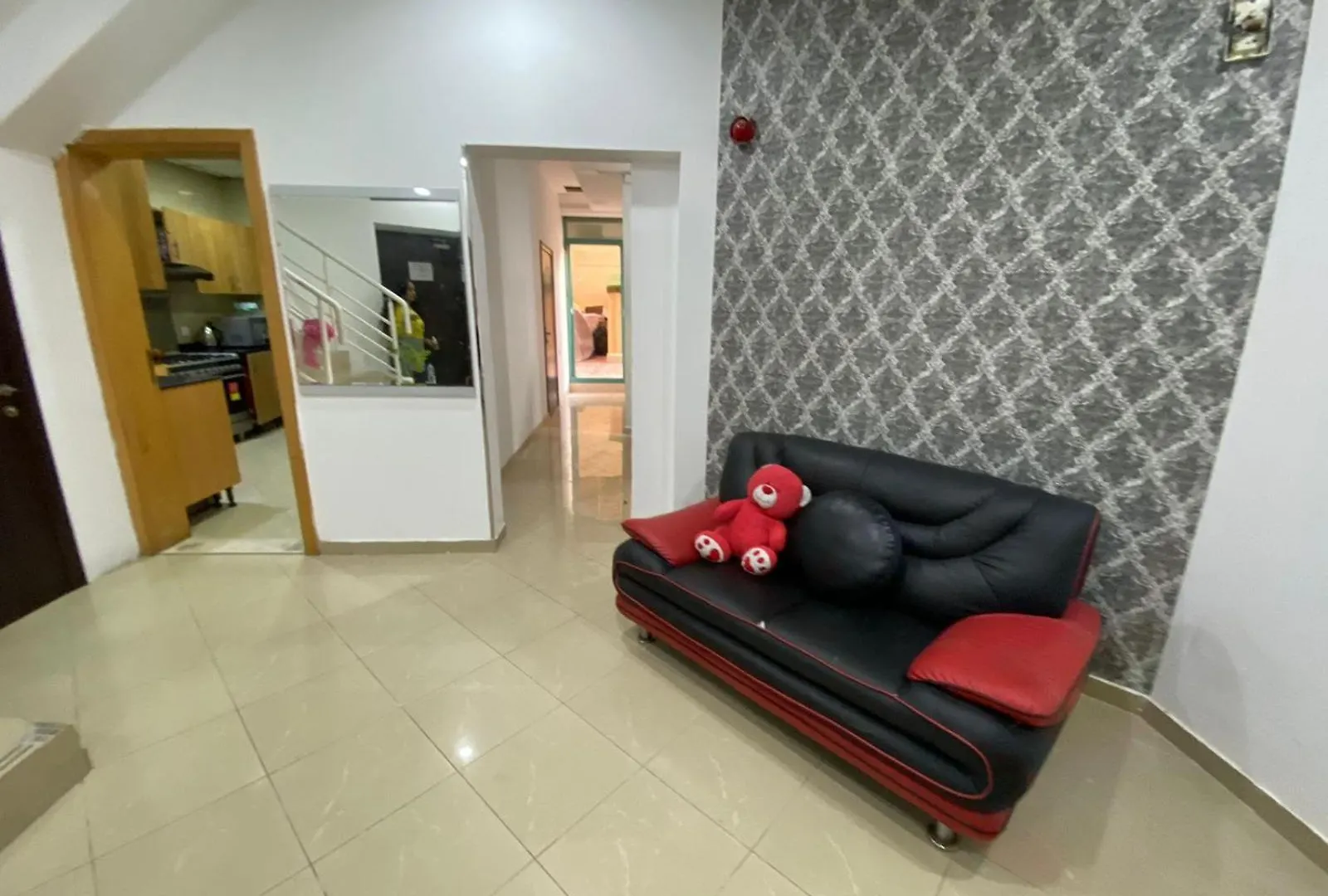 Nice Single Rooms For 