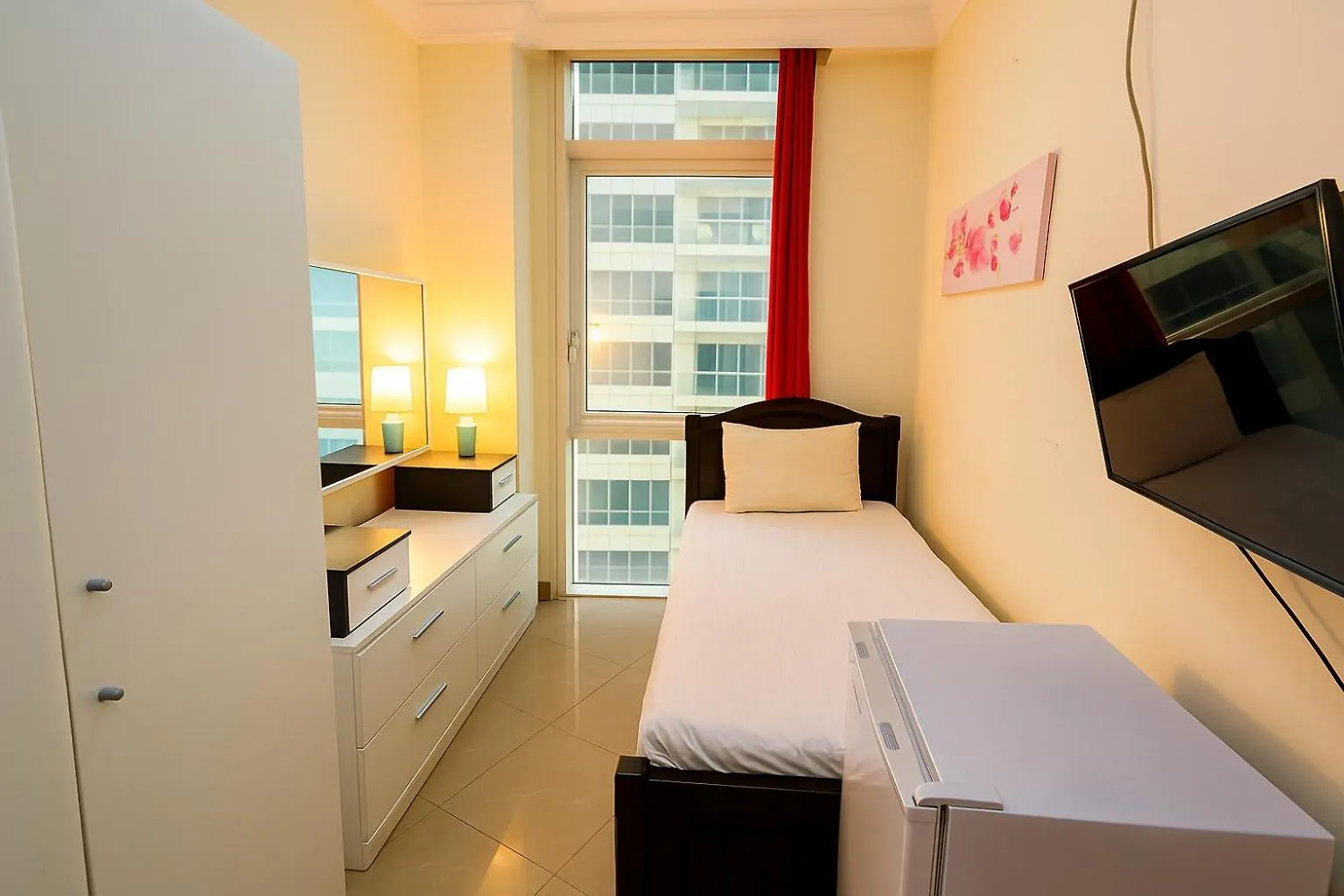 Nice Single Rooms For 