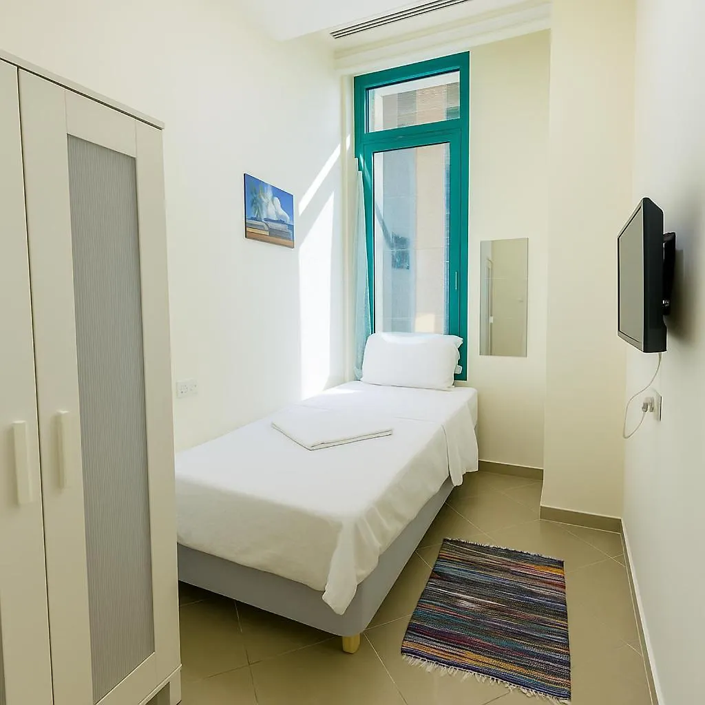 Nice Single Rooms For 