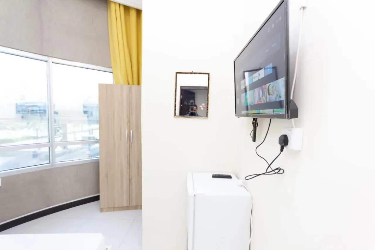 Nice Single Rooms For 