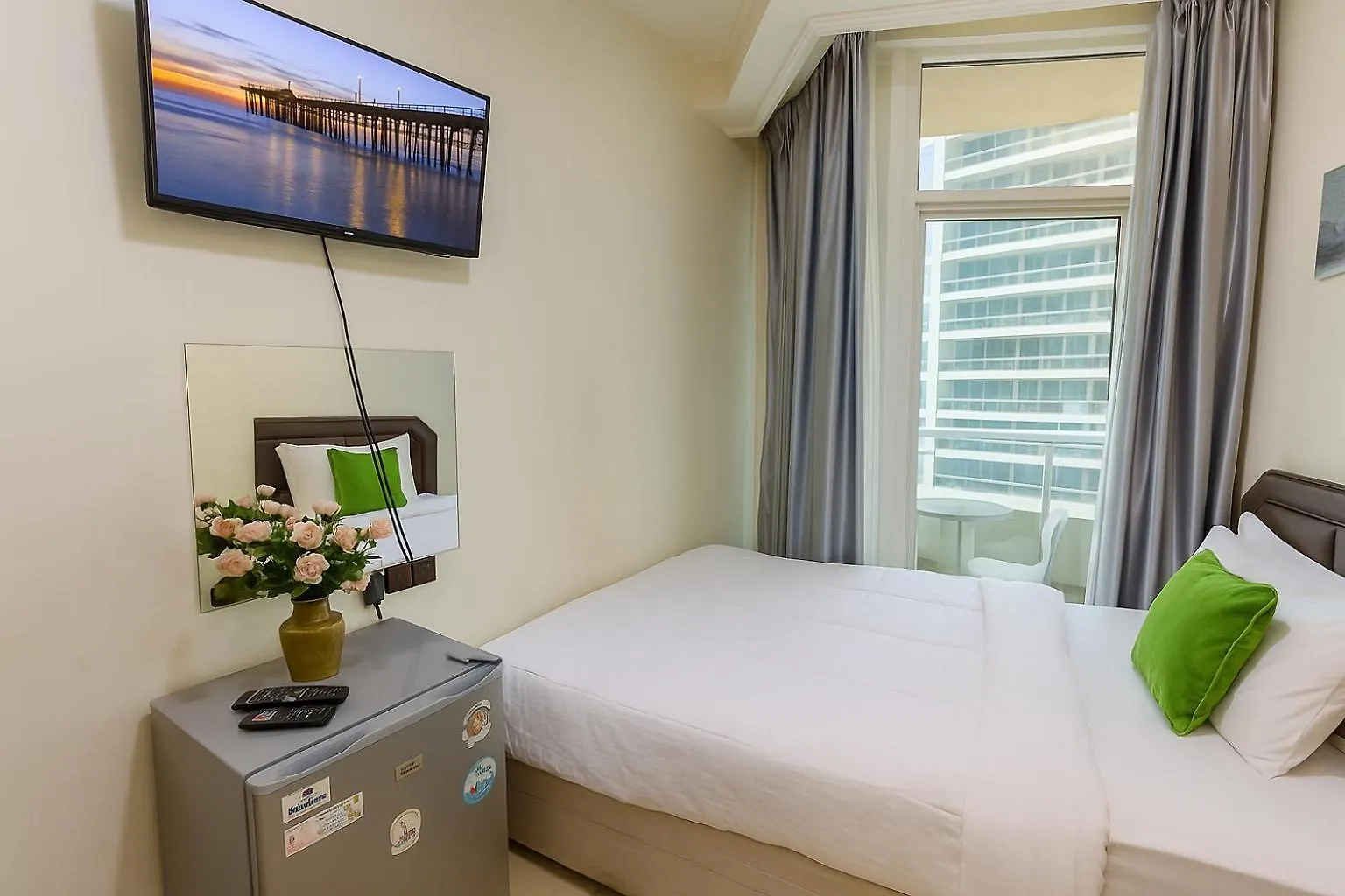 Nice Single Rooms For 