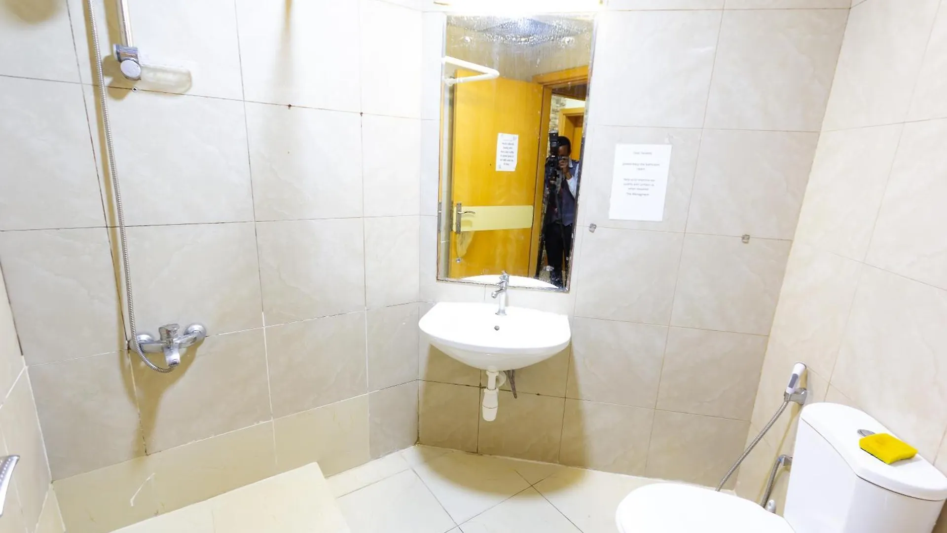 Nice Single Rooms For 